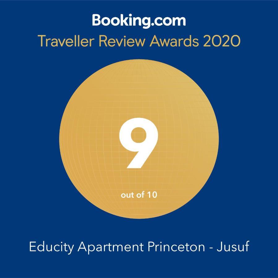 Educity Apartment Princeton - Jusuf Surabaya Exteriör bild